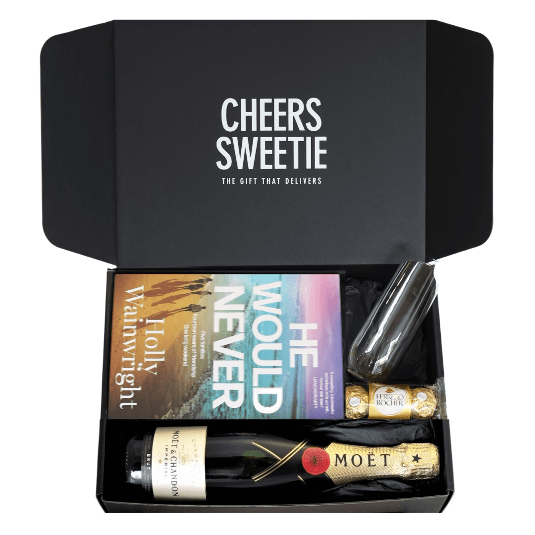 Moet Book Hamper