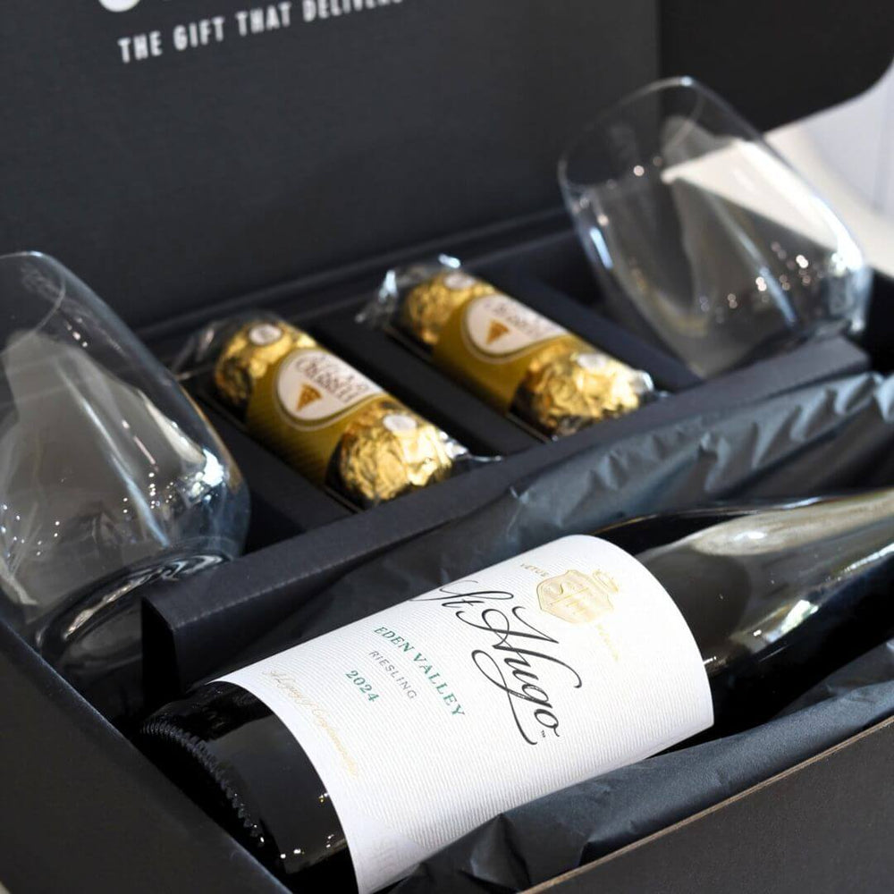 White wine gift hamper with Riesling